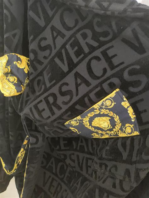 Versace bath robe review : r/FashionReps 